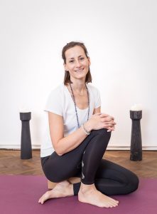 Portraitfoto Klaudia Zehetner