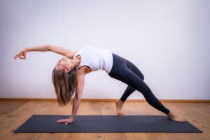 Maria in der Position des Wild Thing